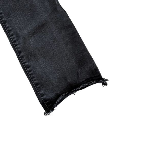 Abercrombie & Fitch Black High Rise Ankle Flare Jeans. Size 27/4 - Picture 6 of 10